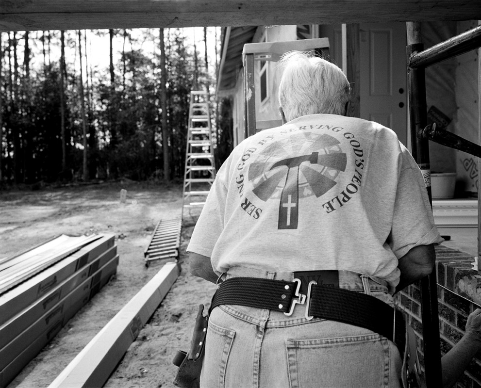 RV Care-A-Vanner, Morning preparations, Habitat for Humanity home site, Hartsville, South Carolina, 2002